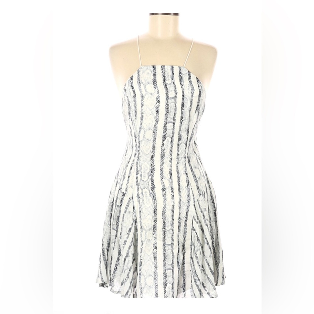 The Jetset Diaries mini Dress Sz Small